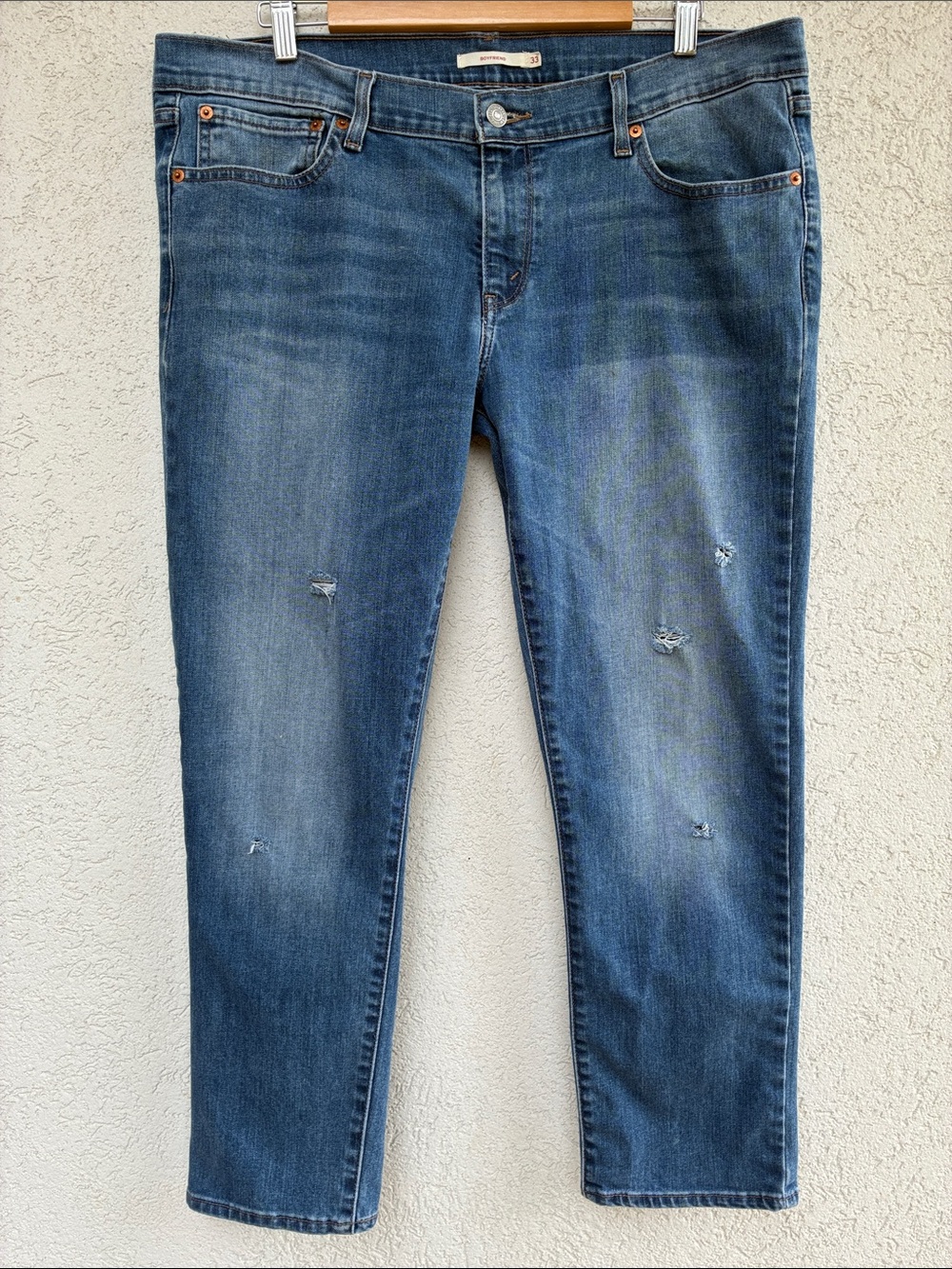 Levi’s Boyfriend distressed whiskered jeans - flawed